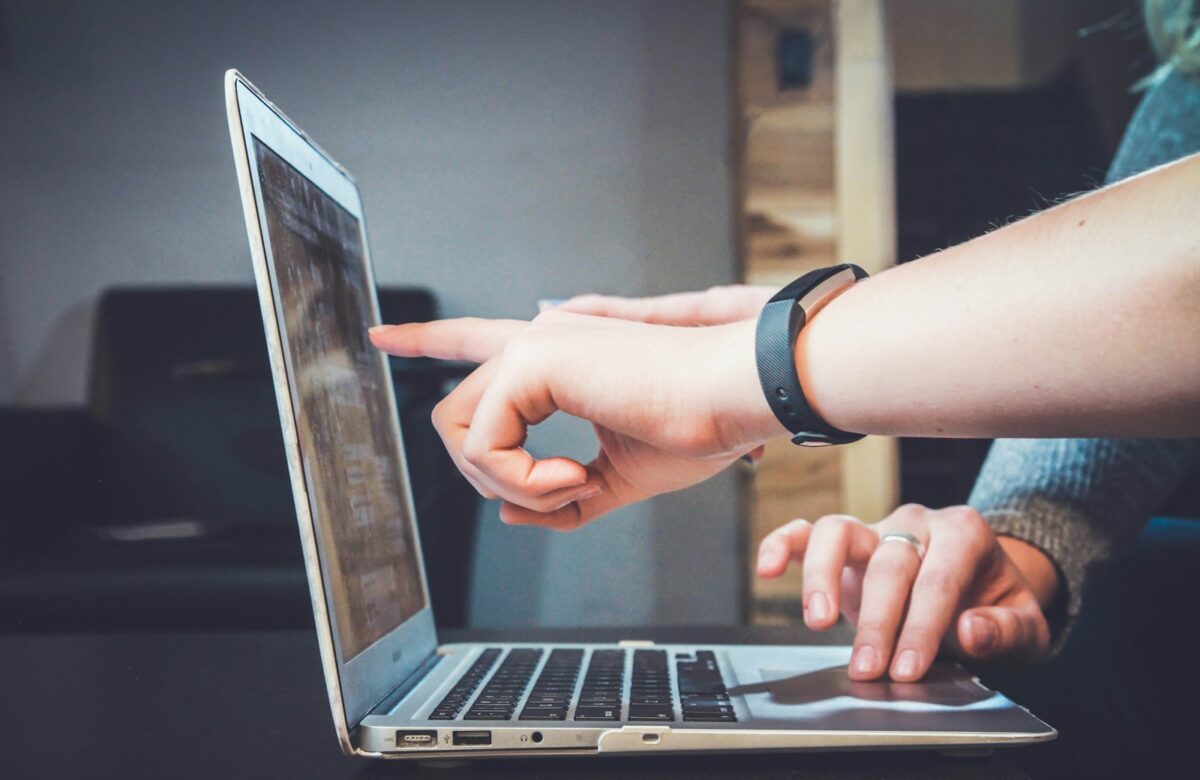 How to Choose a WordPress Theme for a Fast, Professional Website